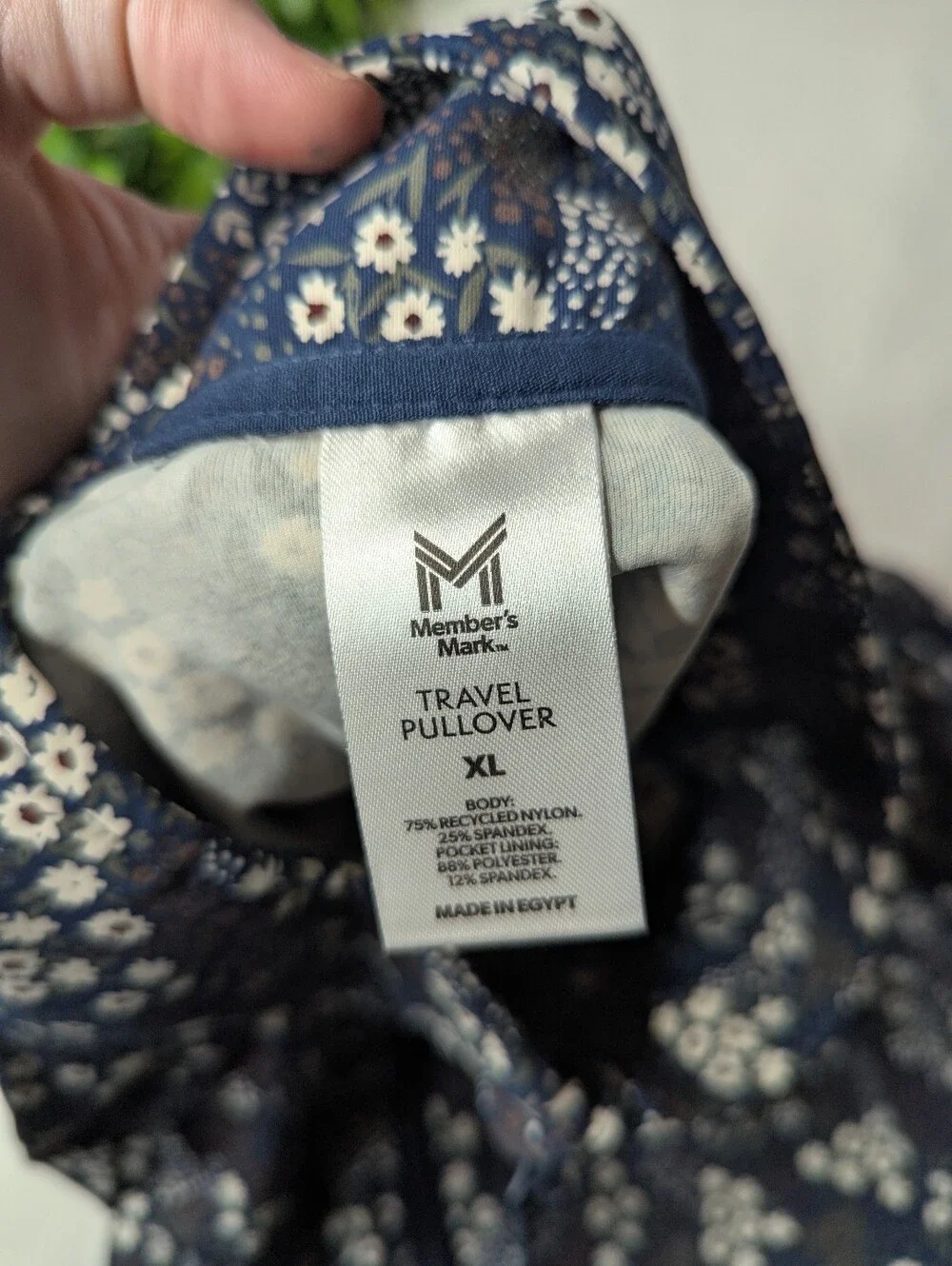 Members Mark Travel Pullover Ditsy Floral Stretchy Size XL